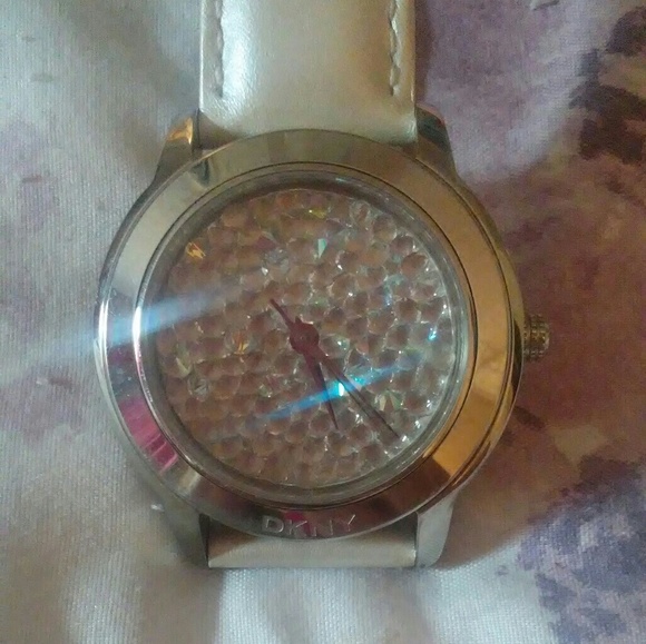 Dkny watch - Picture 2 of 3